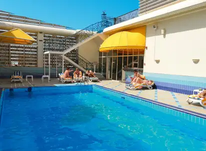 Hotel Copthorne Downtown (ex. Holiday Inn Downtown Abu Dhabi), Abu Dhabi