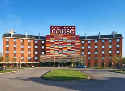 Hotel Cruise, Lombardia