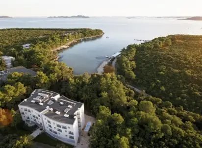 Hotel Crvena Luka (Biograd), Riwiera Makarska