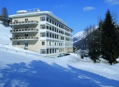Hotel Davos - Schronisko młodzieżowe, St. Moritz