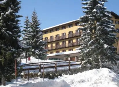 Hotel Des Alpes (Serrada), Włochy