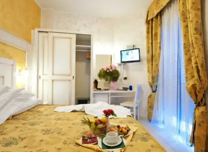 Hotel Diplomat Palace, Włochy