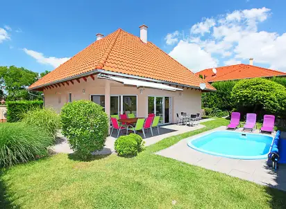 Hotel Dom z parkingiem, basenem, Siofok, Balaton
