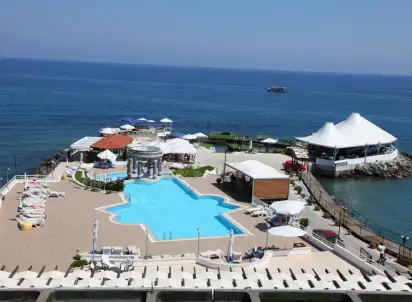 Hotel Dome (Girne), Cypr Północny