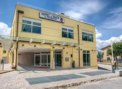 Hotel Duca del Montefeltro, Włochy