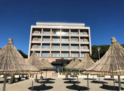 Hotel Eter Palace, Albania