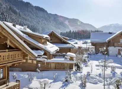 Hotel Feriendorf Holzleb\'n, Bad Gastein