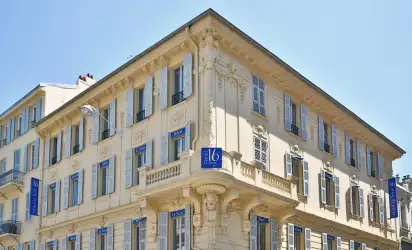 Hotel Seize, Nicea