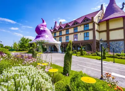 Hotel Gardaland Magic, Jezioro Garda