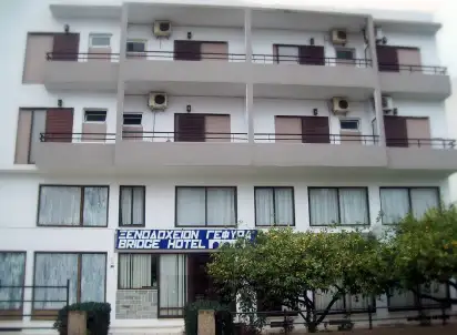 Hotel Gefyra (Bridge), Kreta