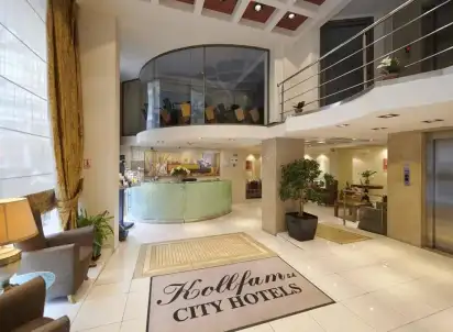 Hotel Golden City, Ateny