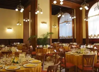 Hotel Grand Piazza Borsa, Włochy