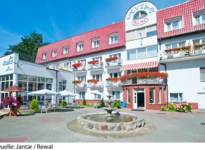 Hotel Jantar (Rewal), Polska