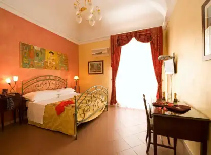 Hotel Joli, Włochy