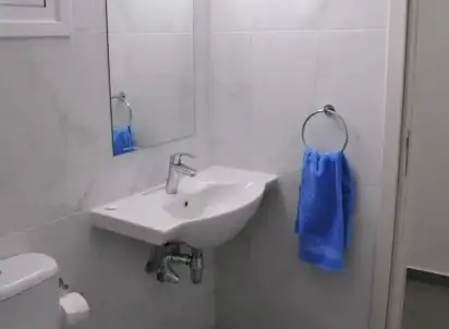 Hotel Kaos, Cypr
