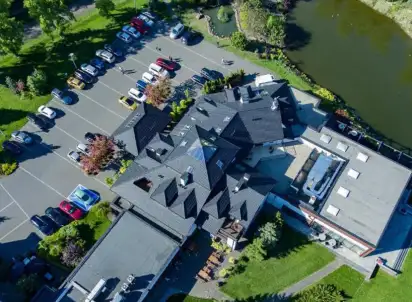 Hotel Kolumna Park, Polska
