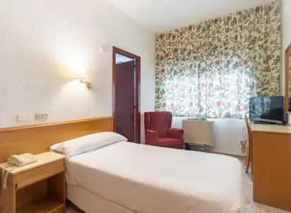 Hotel Leuka, Hiszpania