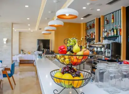 Hotel Luxury, Albania