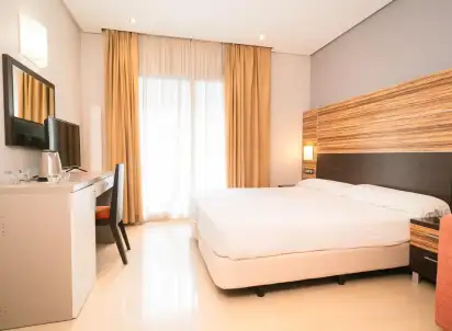 Hotel Magic Inn, Hiszpania