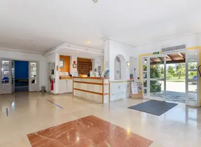 Hotel Mariner Club, Hiszpania