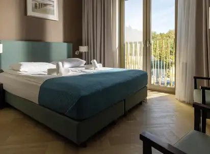 Hotel Meridian, Polska