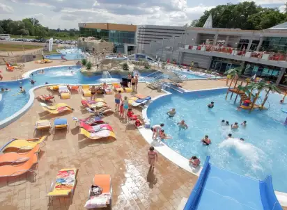 Hotel NERF - Uniejów, Polska