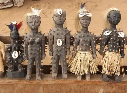 Hotel Nieznane ludy świata, Togo