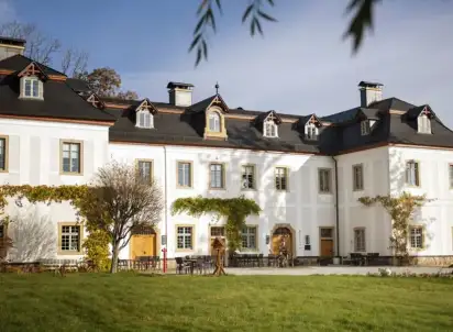 Hotel Pałac Pakoszów, Polska