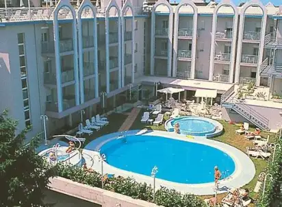 Hotel Palace (Lignano Sabbiadoro), Riwiera Adriatycka