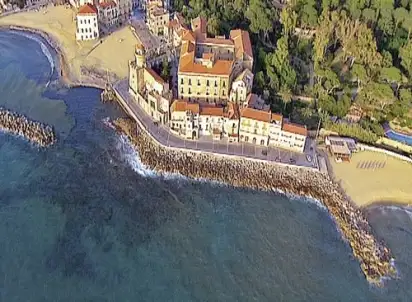 Hotel Palazzo Belmonte, Kampania