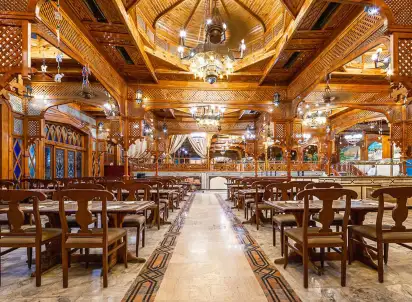 Wycieczka objazdowa Roulette Schiff & The Grand Hotel, Rejsy