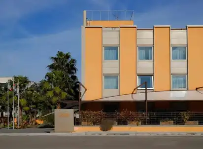 Hotel Sanlu (Carpignano Salentino), Włochy