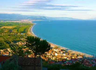 Hotel Sayonara Club, Kalabria