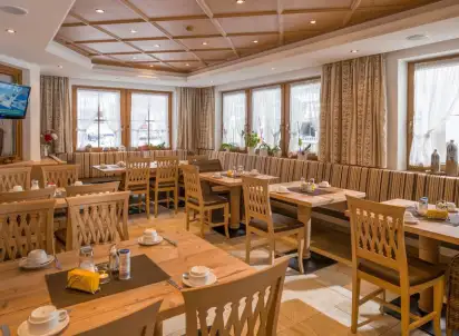 Hotel Schneeberger (Mayrhofen), Innsbruck