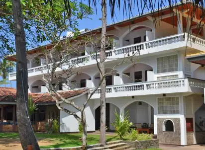 Hotel Sri Gemunu Beach Resort, Sri Lanka