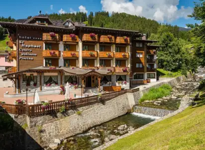 Hotel St. Raphael, Paganella