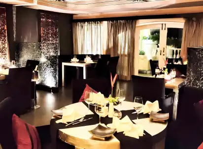 Hotel The Zuri White Sands , Goa