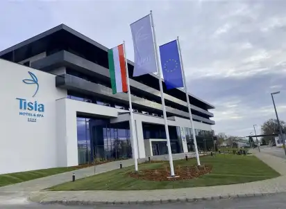 Hotel Tisia, Węgry