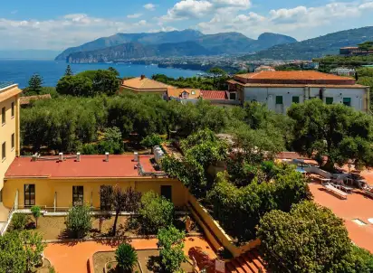 Hotel Villa Igea, Kampania