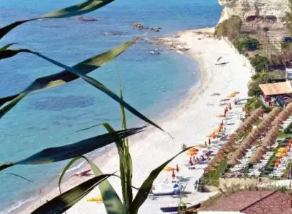 Hotel Villaggio Stromboli (Torre Marino), Kalabria