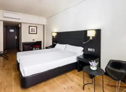 Hotel Virgen de los Reyes Sevilla, Hiszpania