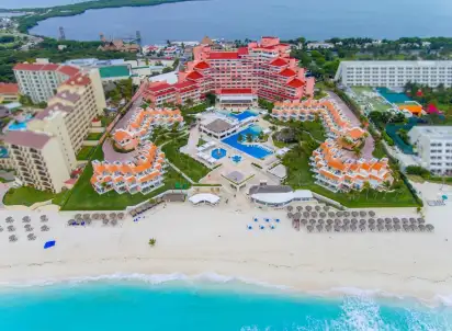 Hotel Wyndham Grand Cancún Resort & Villas (ex. Omni Cancun), Jukatan